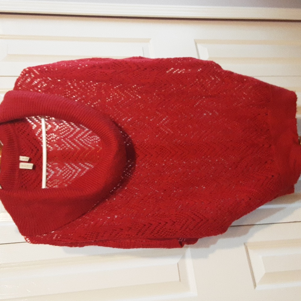 Madison red crochet ladies blouse size medium.